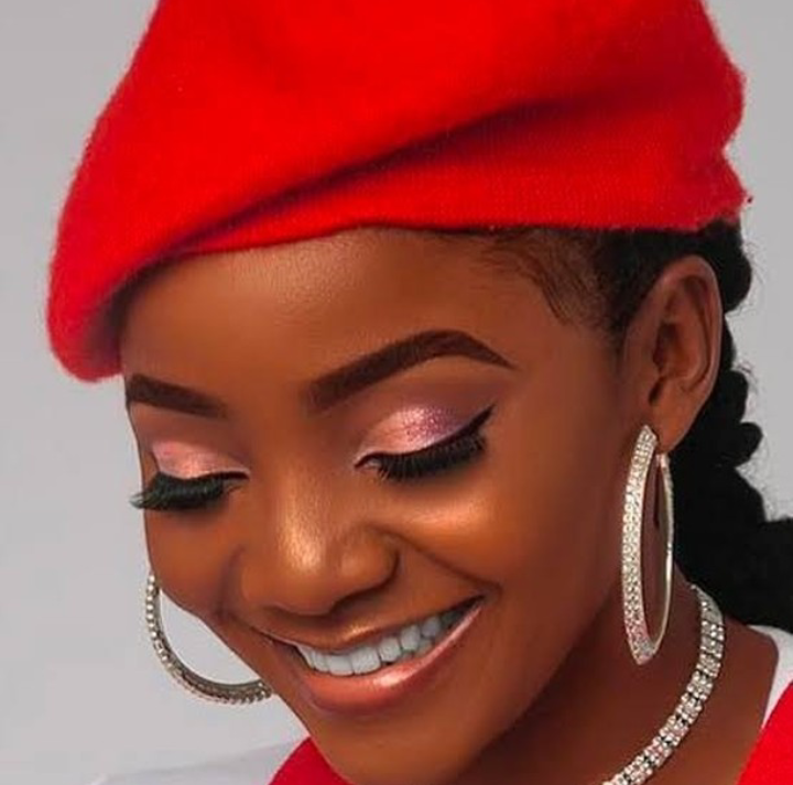A half-naked video of Simi on swimsuit during a party draws wild attention